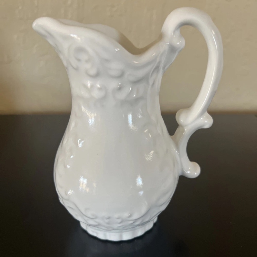 Merle Norman Vintage Bath Oil Pitcher  6” 1974